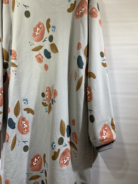 韓國🇰🇷粉藍色/粉紅色花花毛底長身棉質one piece