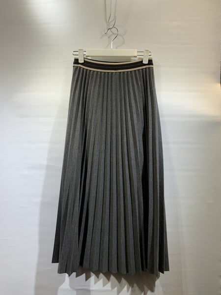 韓國🇰🇷黑色/灰色橡筋腰絨料百摺裙