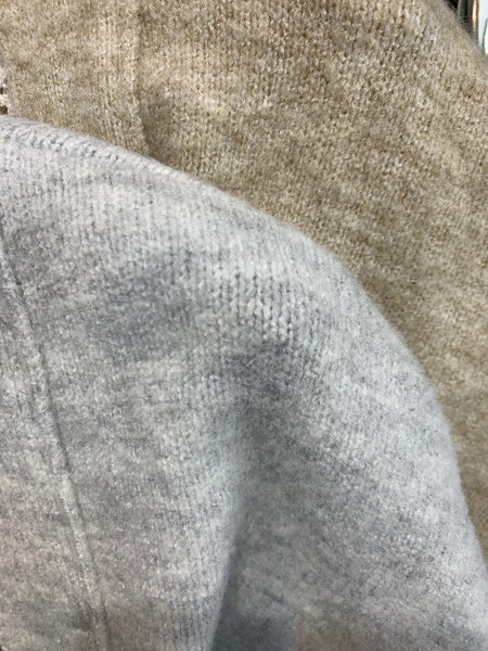 韓國🇰🇷灰色/啡杏色喱士配珍珠鈕毛冷外套