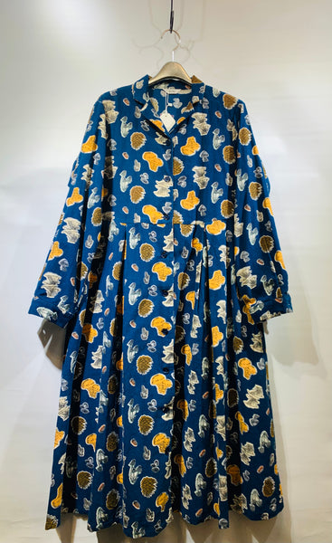 日本🇯🇵藍色燈芯絨印圖有領one piece