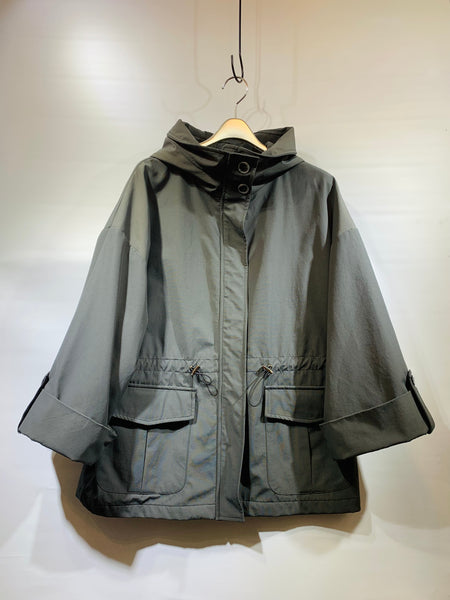 韓國🇰🇷灰色有帽雙袋中袖外套