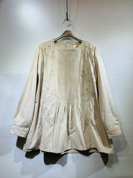 日本🇯🇵米白車線花麻料top