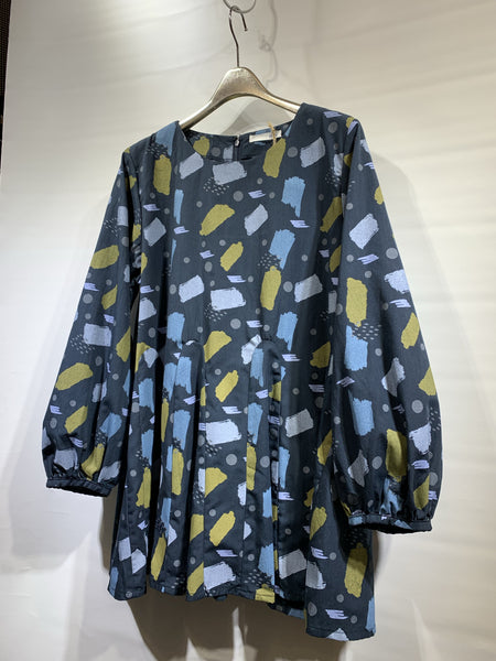 日本🇯🇵啡杏色/藍色圖案布top