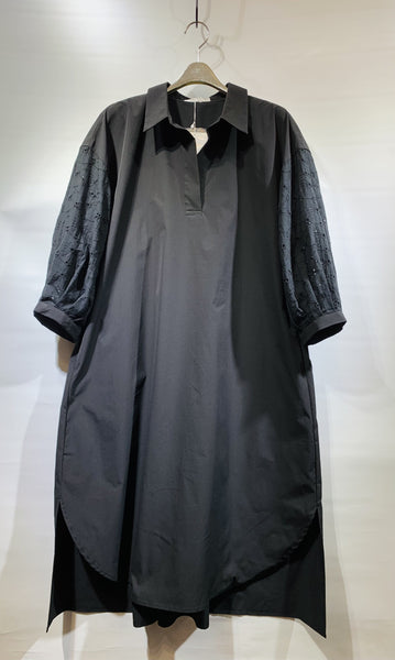 日本🇯🇵黑色v領喱士袖one piece