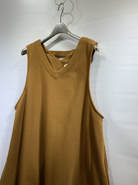 日本🇯🇵灰色/啡色棉料毛底背心one piece