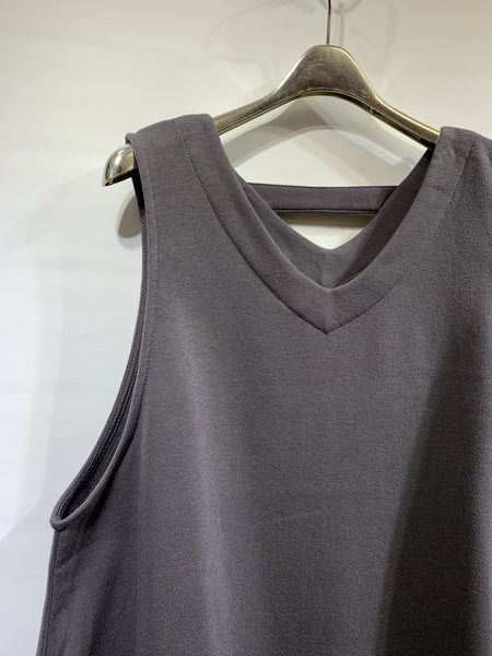 日本🇯🇵灰色/啡色棉料毛底背心one piece