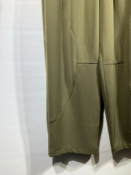 日本🇯🇵綠色滑料褲