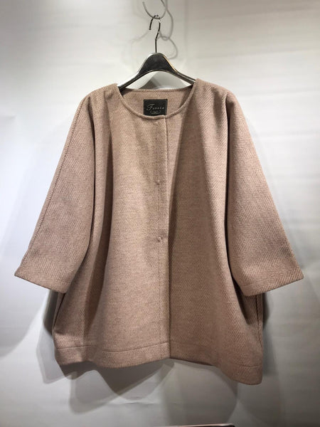 日本🇯🇵淺粉紅色絨料外套